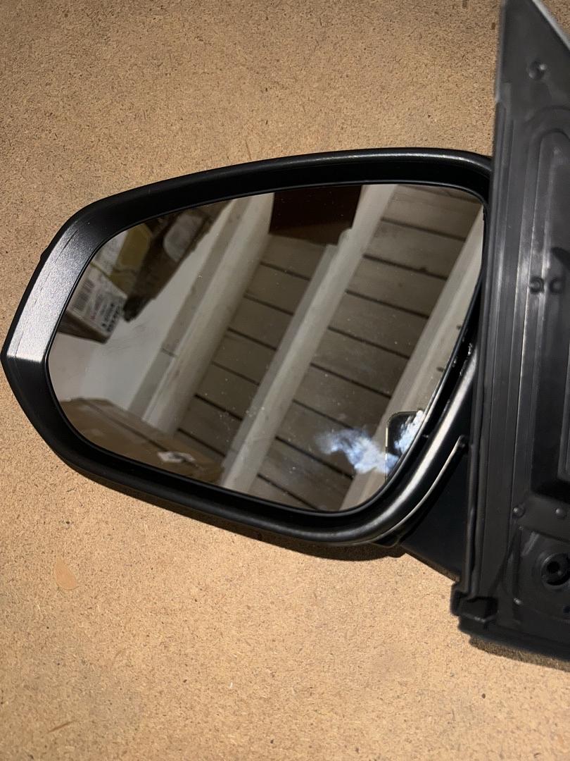 13-15 Toyota RAV-4 Driver Left Side Mirror
