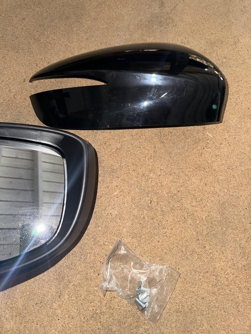 15-16 Mazda CX-5 Passenger Side Power Signal Mirror