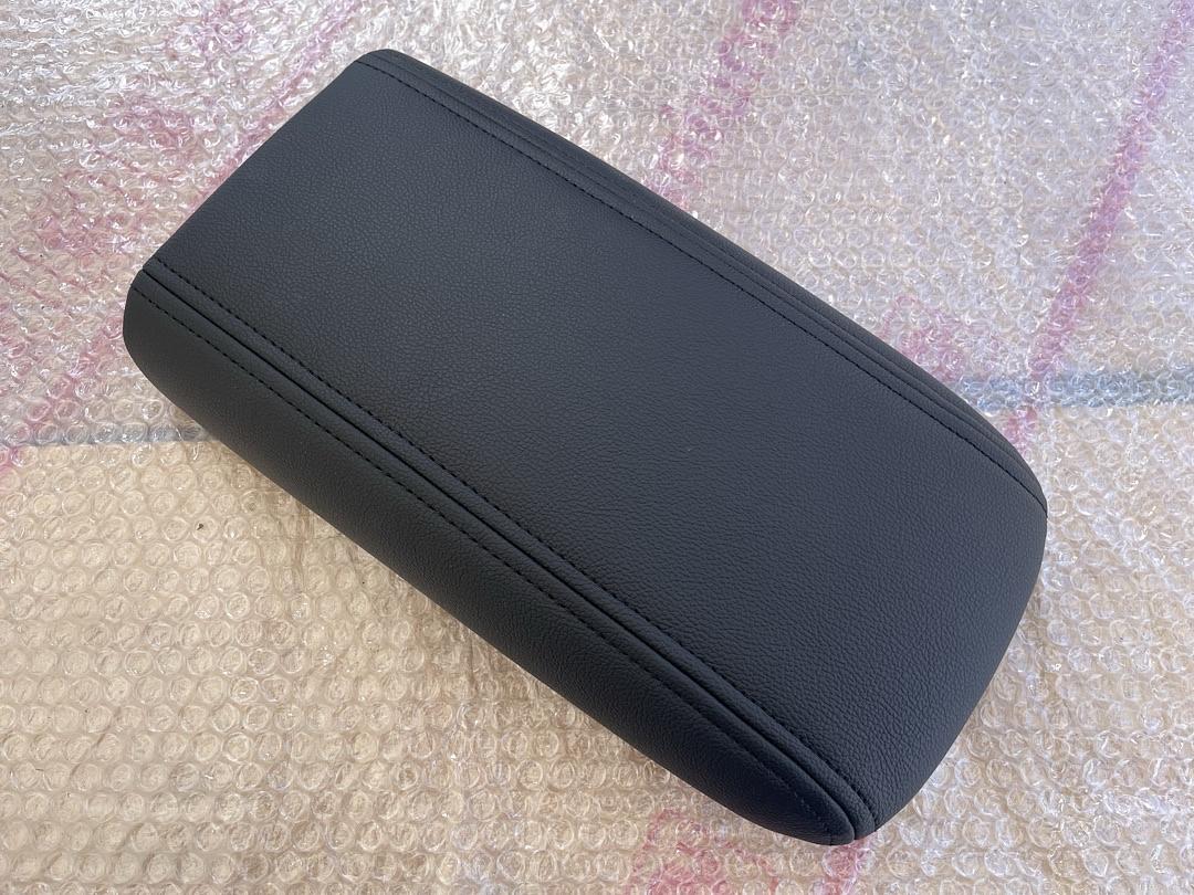 02-09 trailblazer OE Style Leather Center Console Armrest Lid Assembly w/Latch