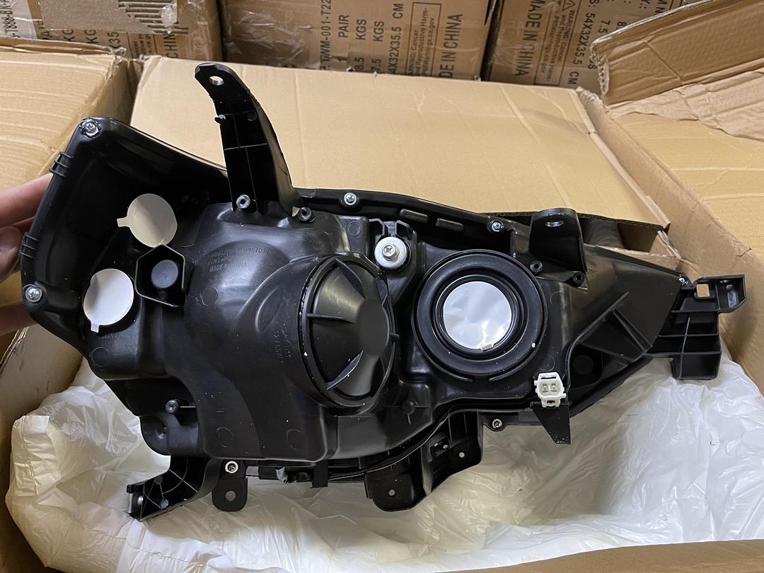 R HL-OH-T4RUN14-SM-CL1 14-20 Toyota 4Runner chrome housing housing with smoked headlights