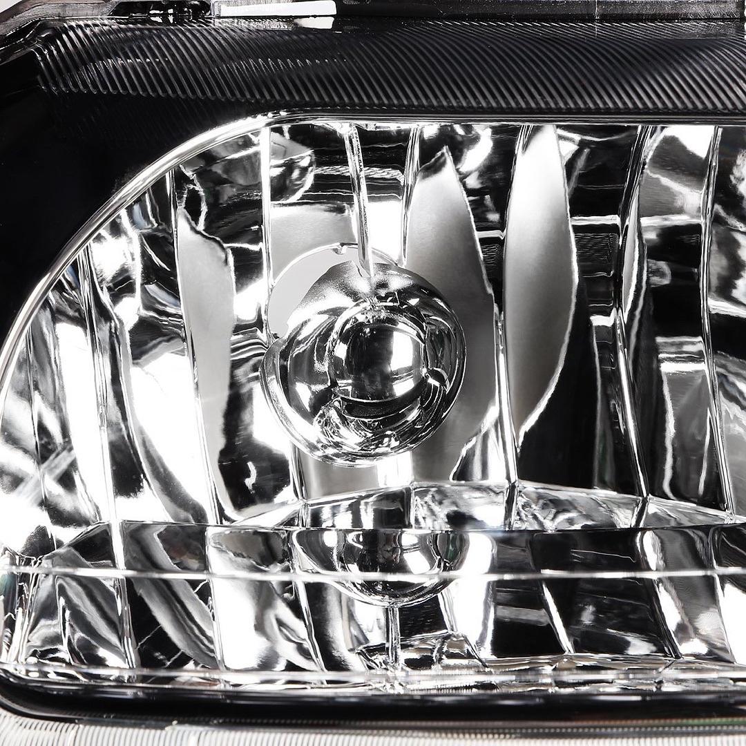 99-04 Ford Mustang CHROME HOUSING AND CLEAR Reflector HEADLIGHTS