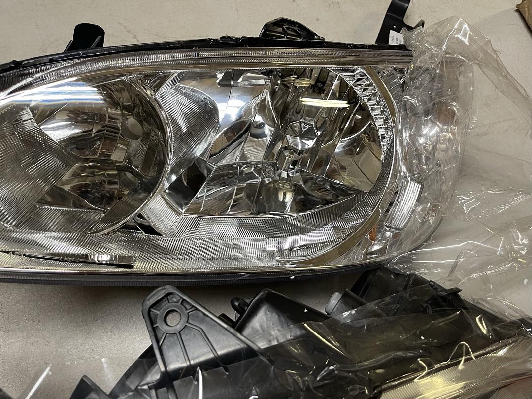 YITAMOTOR¬Æ 2004 2005 Honda Civic Headlight Assembly Chrome Housing Headlamps Clear Lens