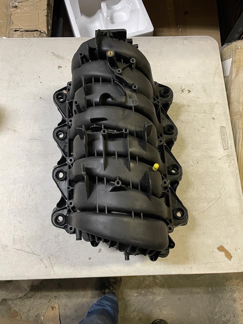Upper Intake Manifold 615-183 For 99-07 Silverado/Sierra