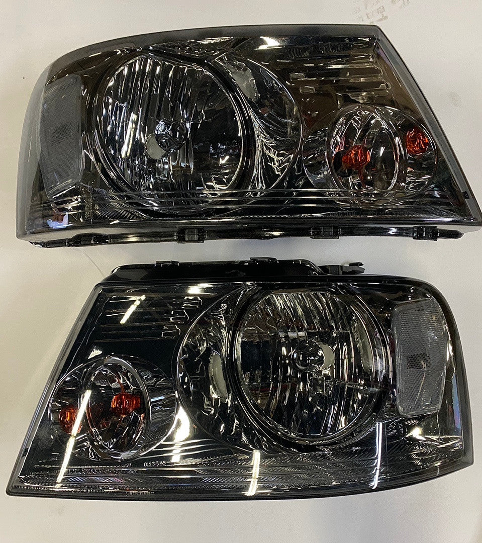 Used set HL-OH-F1504-SM-CL1 ford 04-08 f-150 Headlight Driver & Passenger Side