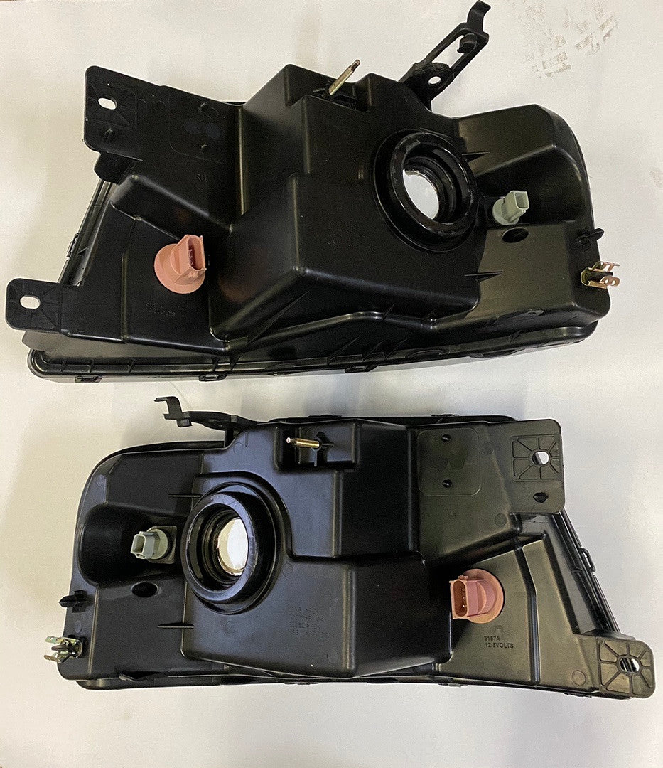 Used set HL-OH-F1504-SM-CL1 ford 04-08 f-150 Headlight Driver & Passenger Side