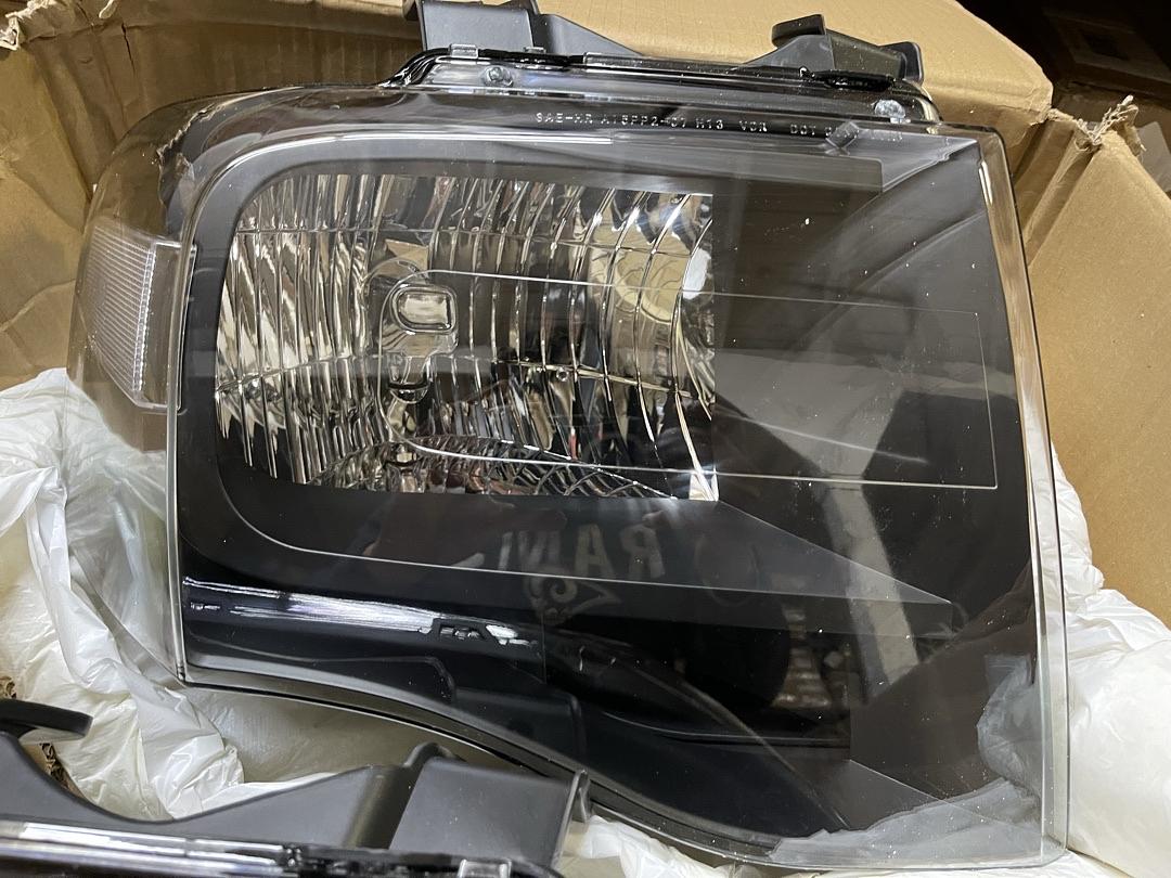 HL-OH-FEXP07-BK-CL1 Black Housing Clear Lens Headlights Compatible with 2007-2014 Expedition, Driver & Passenger Side