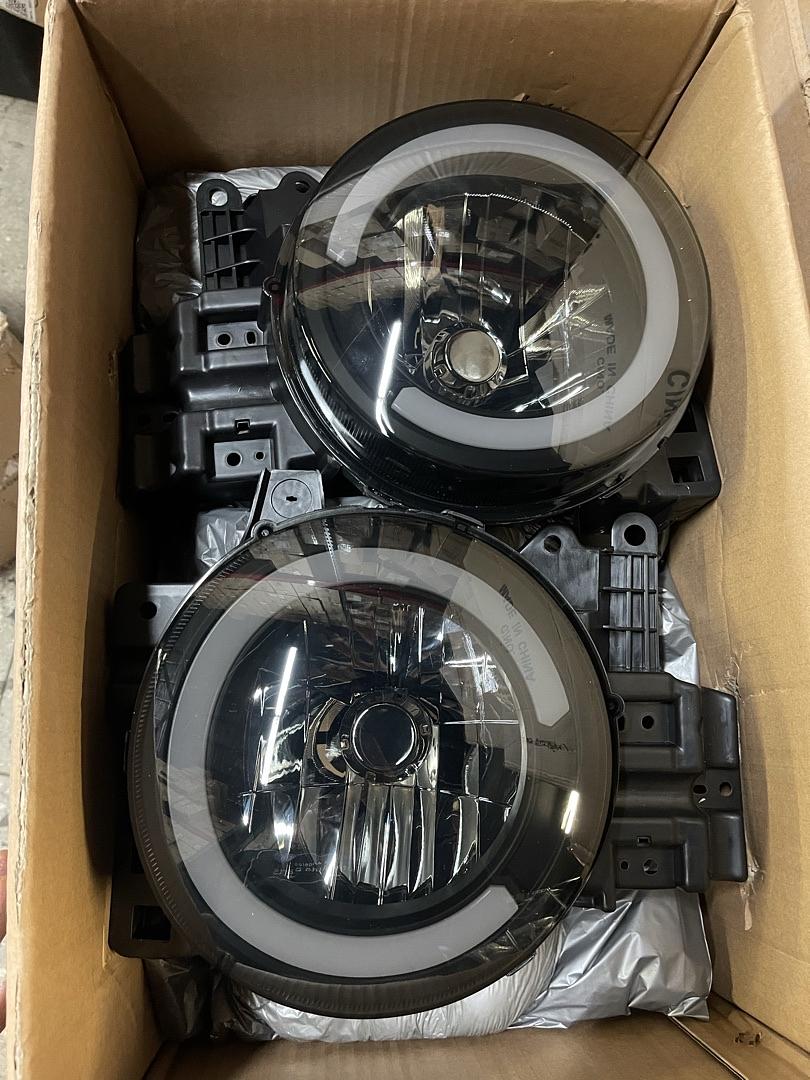 AS IS HL-LB-FJC072P-BK-SM-CL1 Pair LED DRL 07-14 FJ CRUISER black smoked housing with clear HEADLIGHTS
