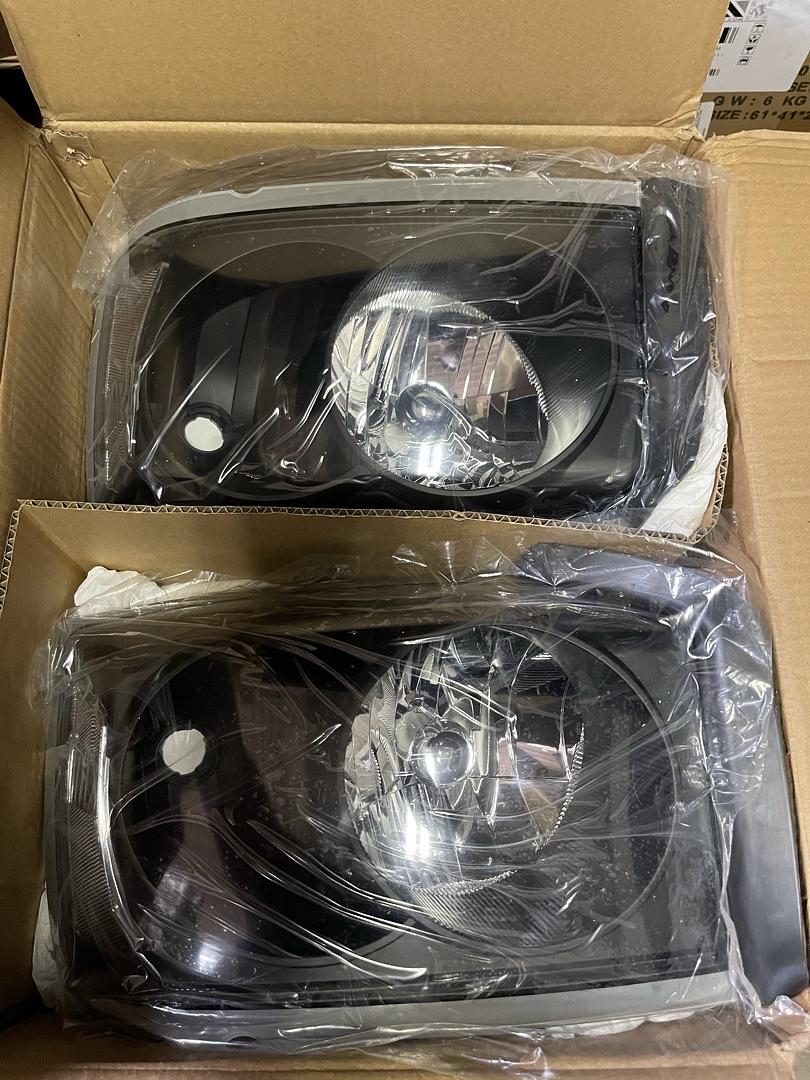 Dodge Dakota black clear headlights