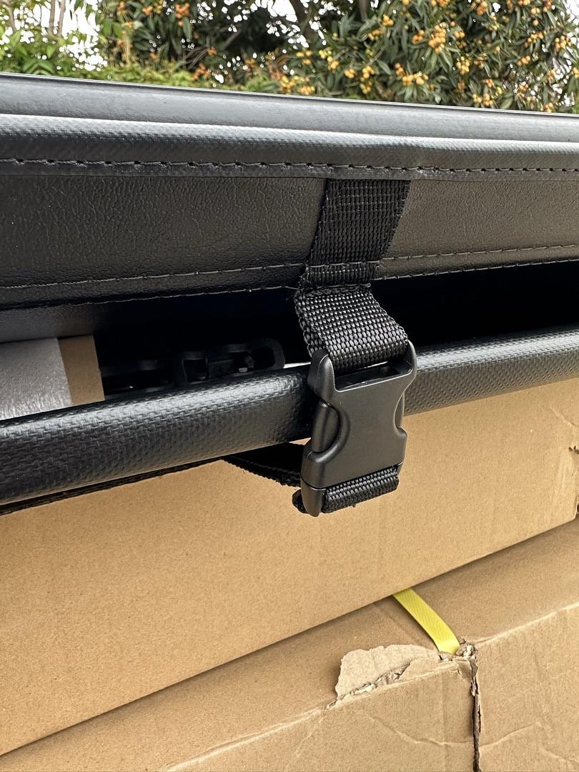 05-20 toyota tacoma 6ft Tonneau Cover Tri-Fold Black With Cargo Channel System Tonneau Cover Steelcraft