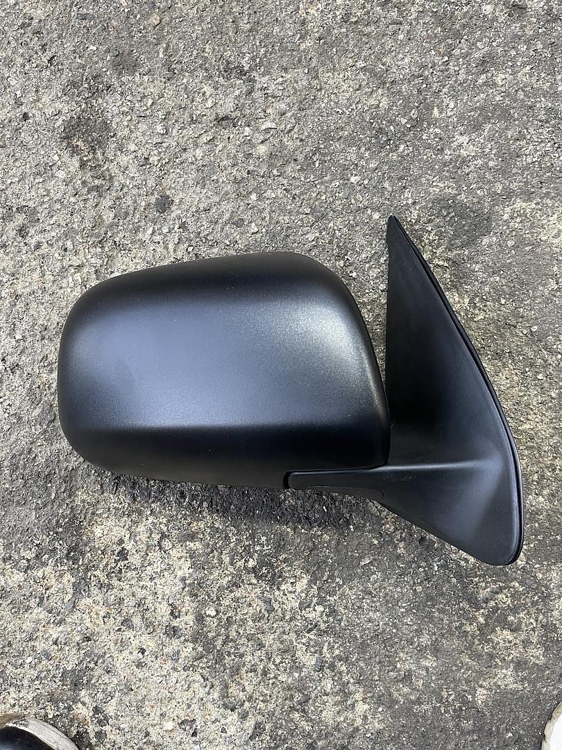 Factory Style Manual Passenger/Right Side View Door Mirror Compatible with 05-11 Toyota Tacoma