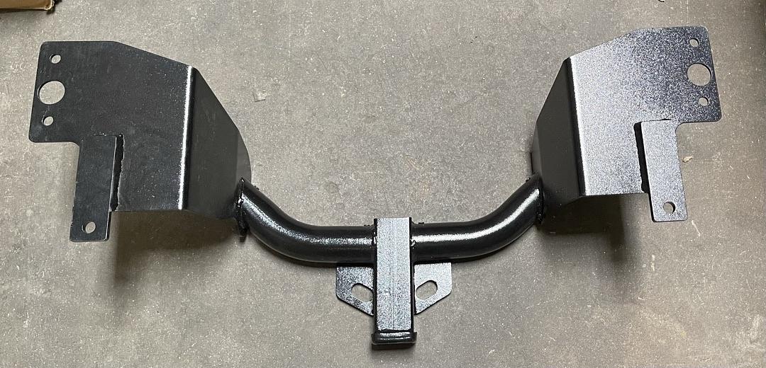 2'' Class 3 Steel Tow Hitch Receiver w/Hitch Lock Pin Compatible with 09-17 Audi Q5 / 15-18 Macan, Black