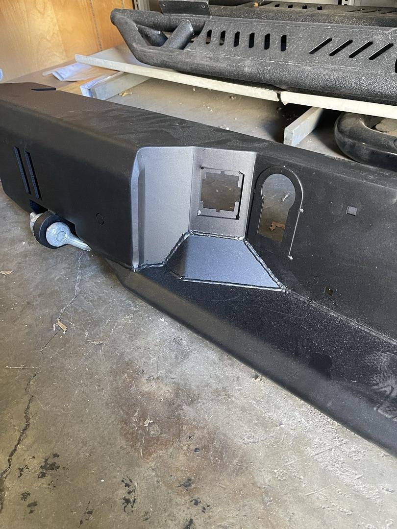 Heavy Duty Rear Step Bumper Assembly w/Dual D-Rings Shackles