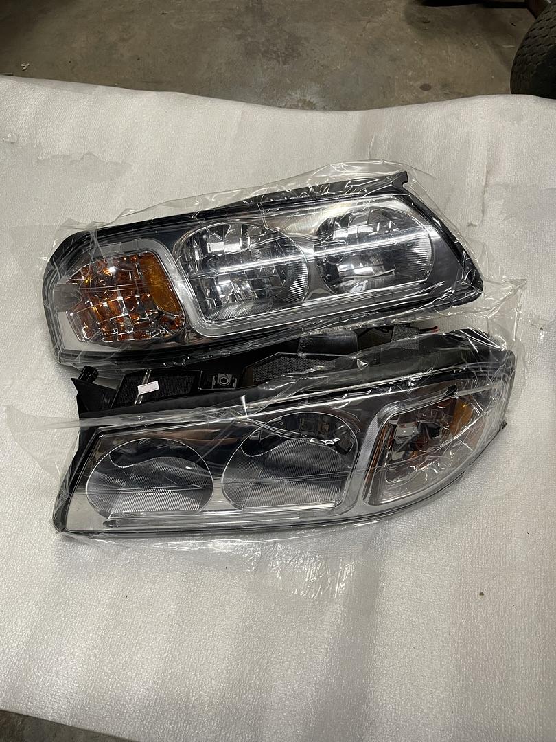 Chrome Amber Headlights With LED Day Running Light Bar Replacement For 00-05 Impala