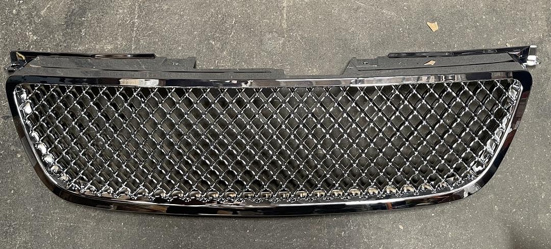 02 03 and 04 Nissan Altima Chrome mesh grill