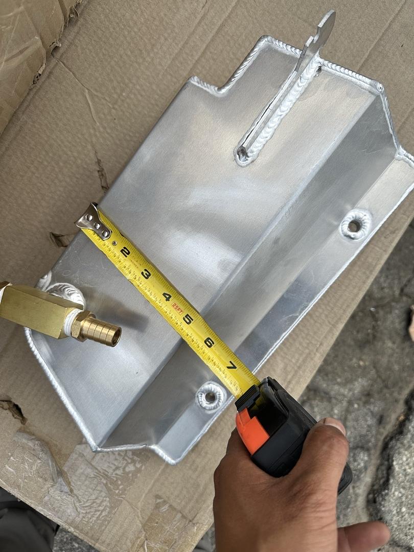 Aluminum Coolant Expansion Overflow Tank [Compatible with 97-04 CORVETTE]