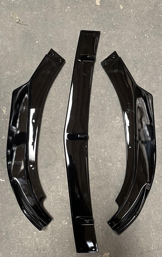 2017-2021 Alfa Romeo Giulia Painted Black Front Bumper Body Kit Spoiler Lip