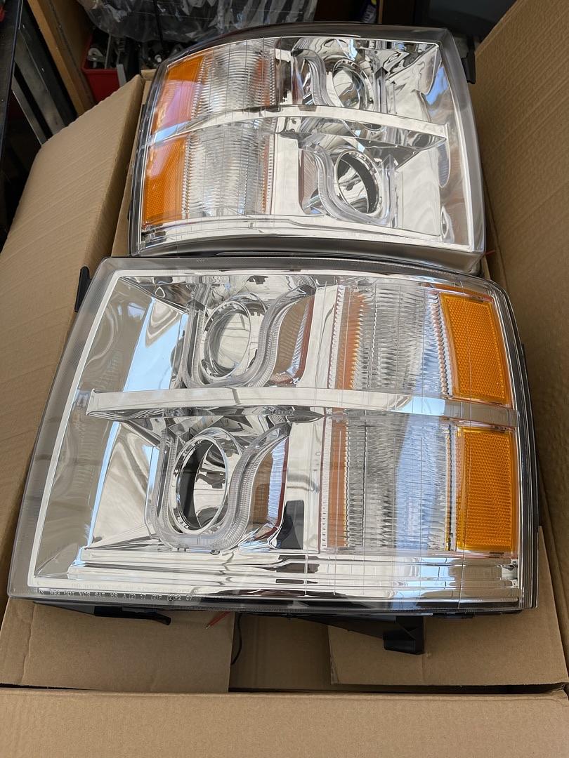 New New Hl-hpl-cs07-ch-am 07-13 Chevy Silverado Chrome Amber LED Projector Headlights