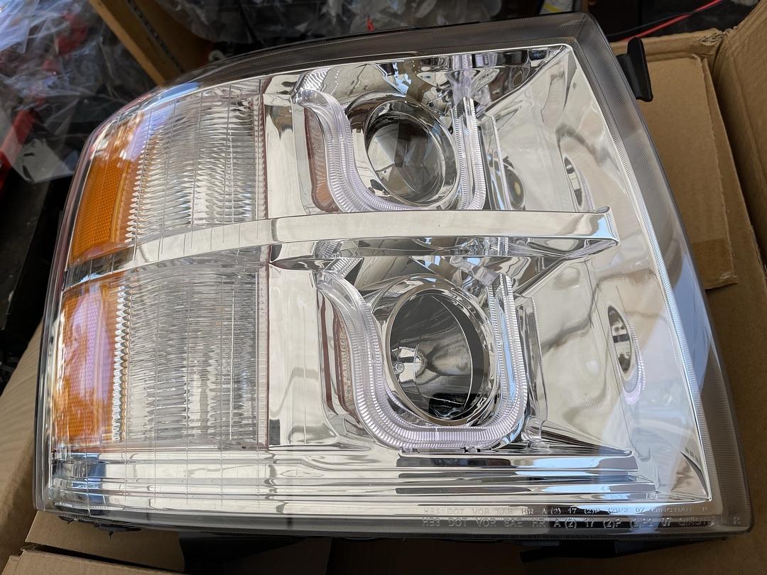 New New Hl-hpl-cs07-ch-am 07-13 Chevy Silverado Chrome Amber LED Projector Headlights