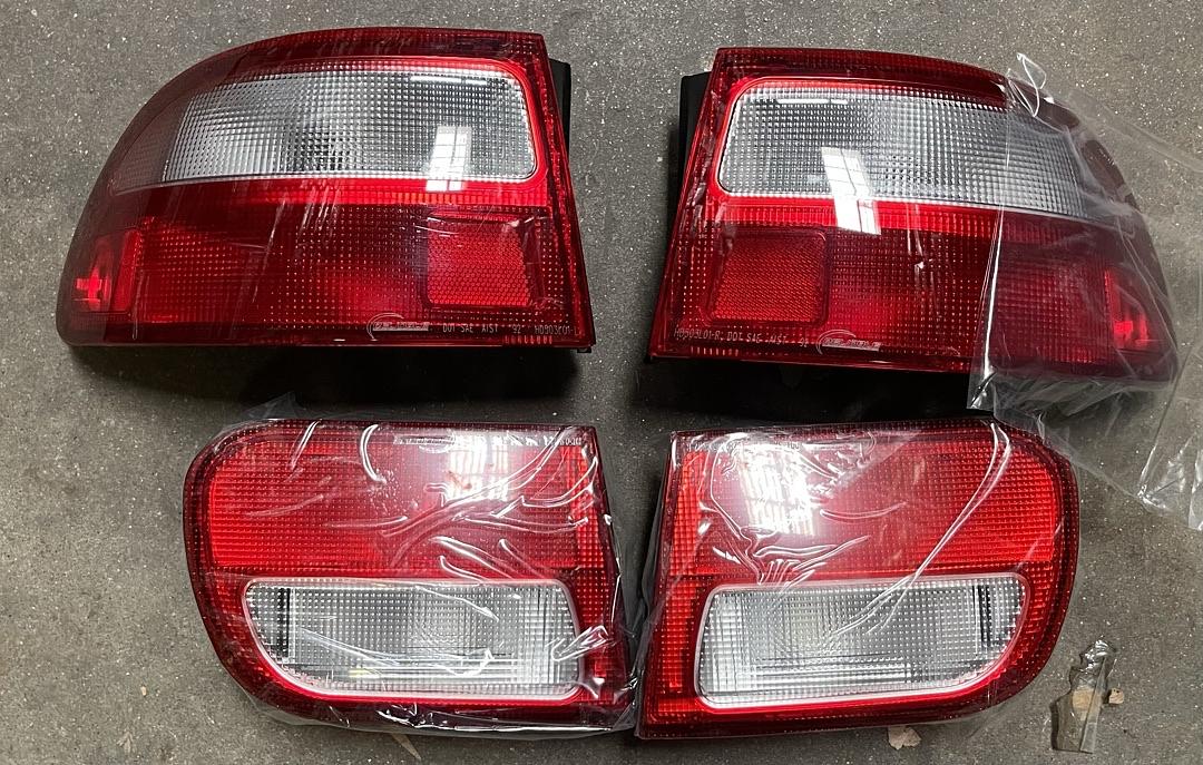 Tail Light Assembly Driver & Passenger Side [Compatible with 92-95 Honda Civic 2/3 Door]