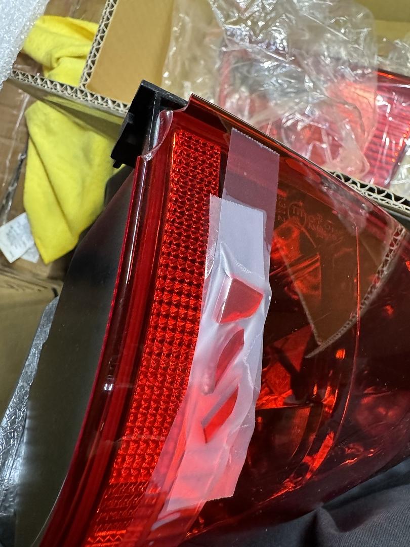 OB TL-E53X500-SM-RD 00-06 BMW X5 smoke red pair of TailLights