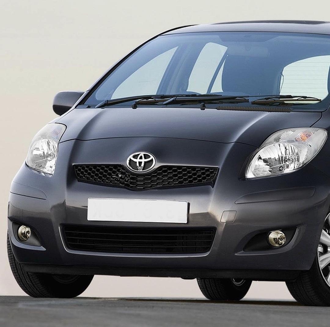 . Toyota Yaris Hatchback Smoked Fog Lights for 2009 to 2011
