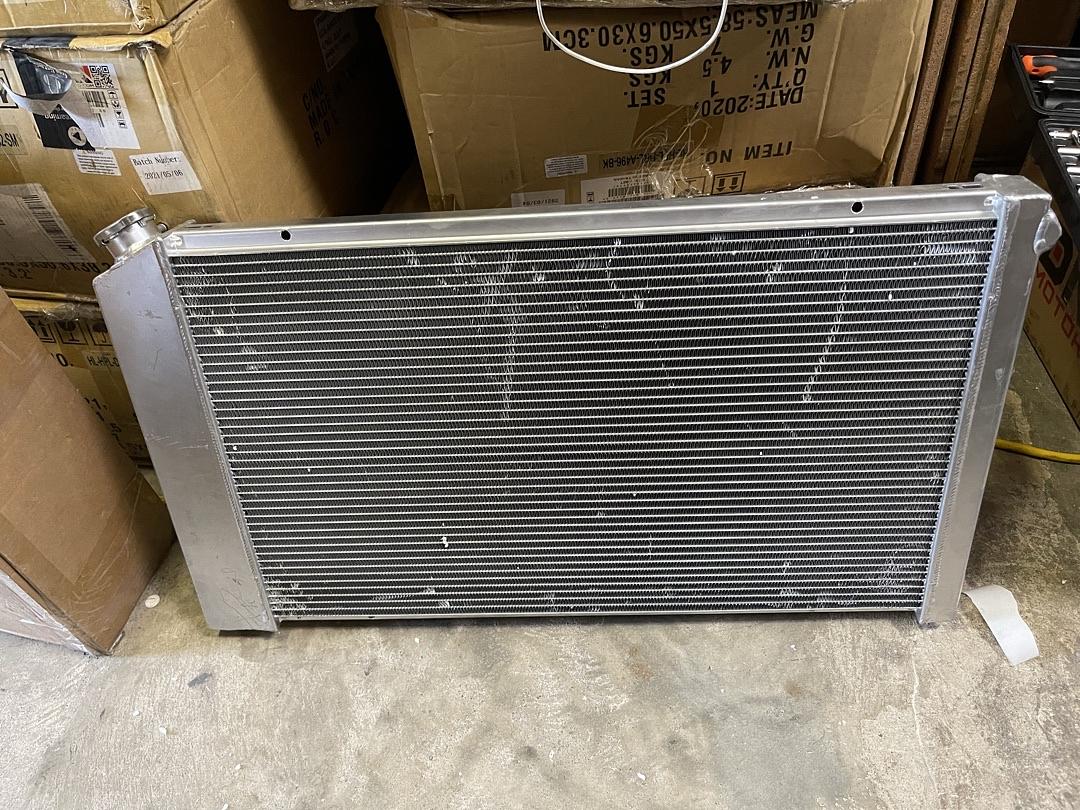 AS IS RA-CK73V8-2 73-88 CHEVY CK / SILVERADO / SCOTTSDALE 5.7L 7.3L FULL CORE ALUMINUM RADIATOR