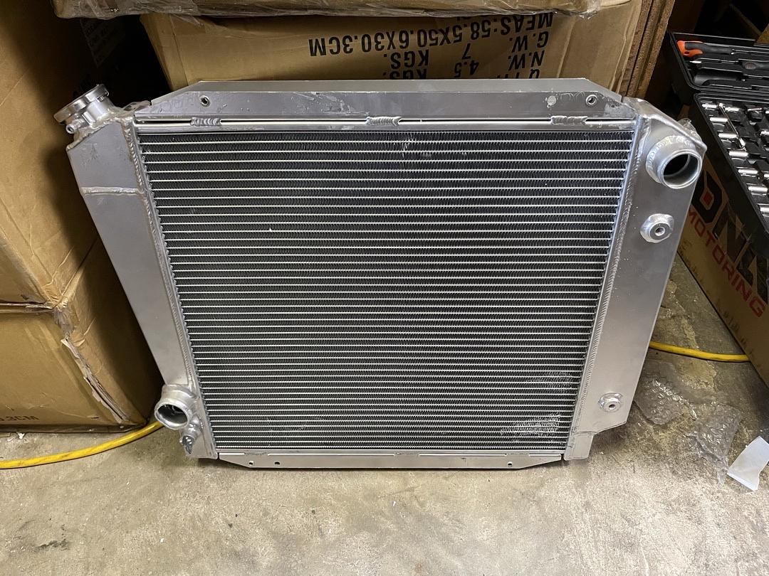 AS IS RA-BRONCO66V8-3 66-77 Ford Bronco 3 Row full core radiator (Copy)