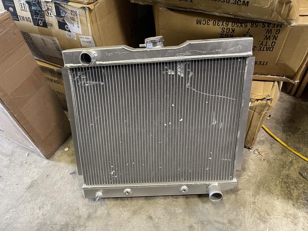 AS IS RA-CHARGER74-3 74 DODGE CHALLENGER 50-54 CHEVY BEL AIR / 53-54 CORVETTE 3-Row Full Aluminum Radiator