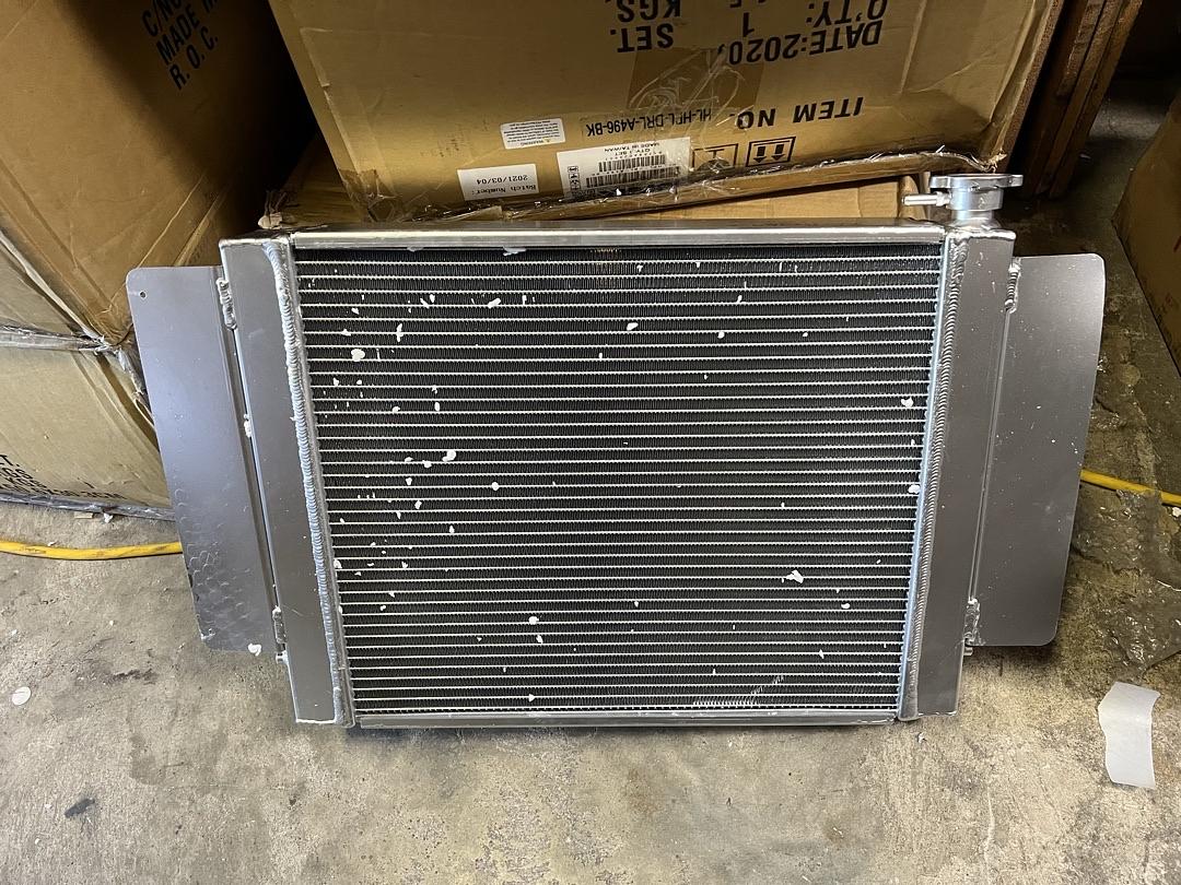 AS IS RA-RX769-3 For 1979 to 1982 Mazda RX-7 Full Aluminum 3-Row Racing Radiator