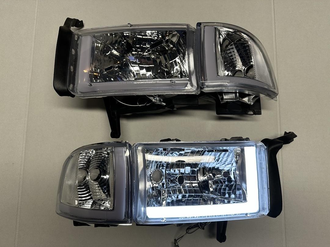 94-01 Dodge Ram 1500 Chrome Headlights With Pair LED Day Running Lights Replacement