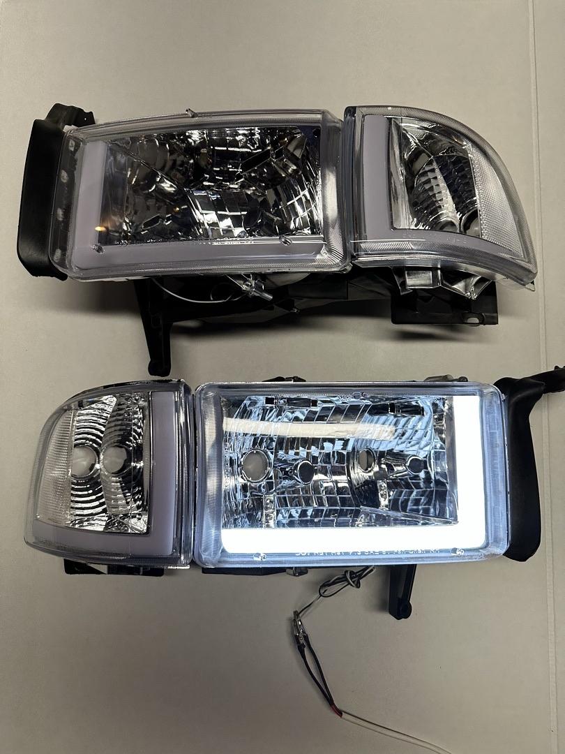 94-01 Dodge Ram 1500 Chrome Headlights With Pair LED Day Running Lights Replacement