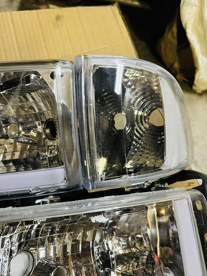 94-01 Dodge Ram 1500 Chrome Headlights With Pair LED Day Running Lights Replacement