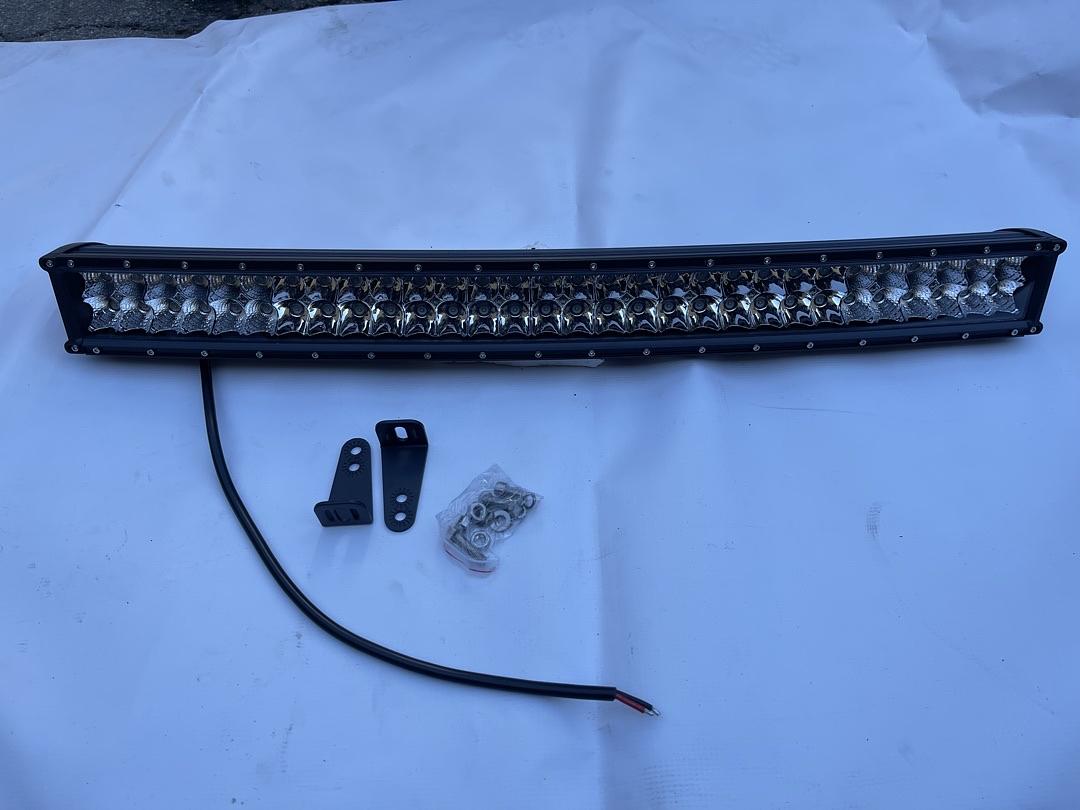 30‚Äù curved Led Bar universal w/ basic brackets