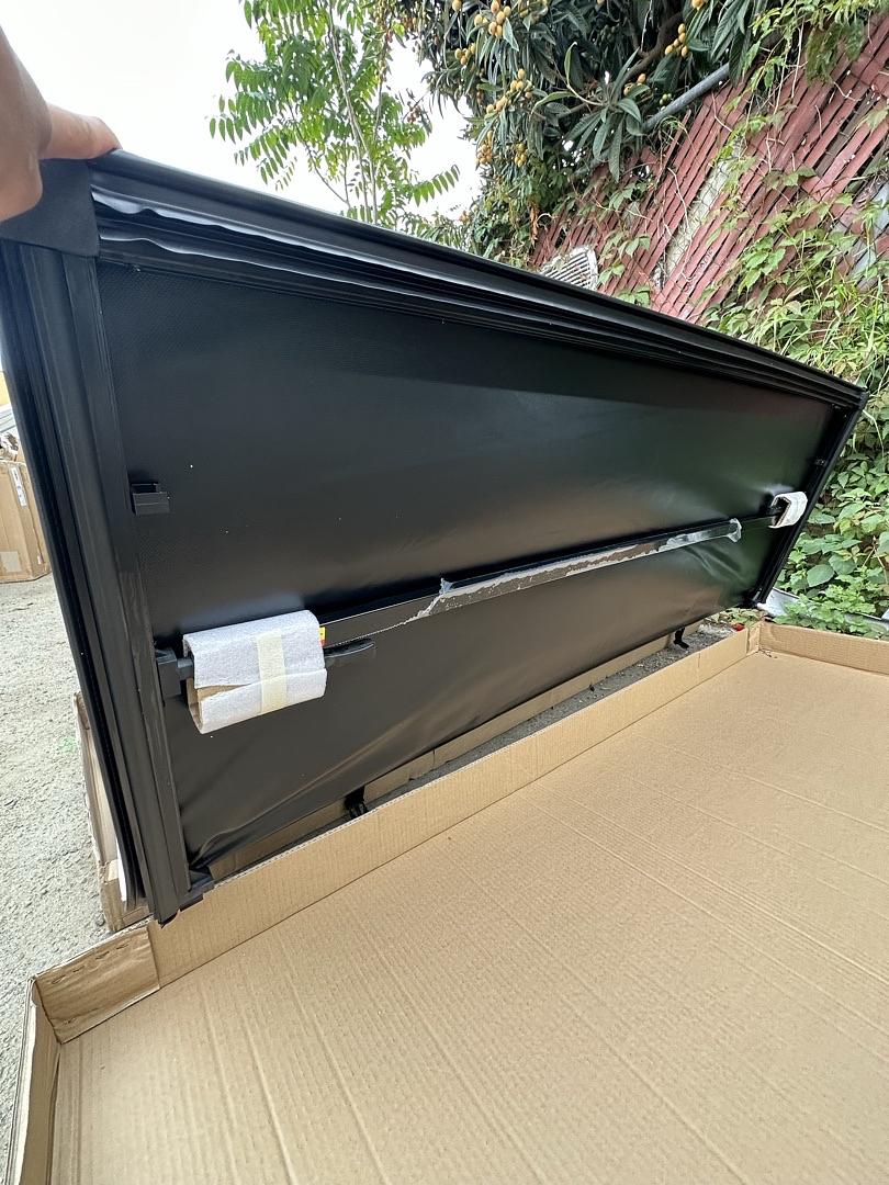 02-18 dodge ram 6.4ft Standard Bed Tri-Fold soft