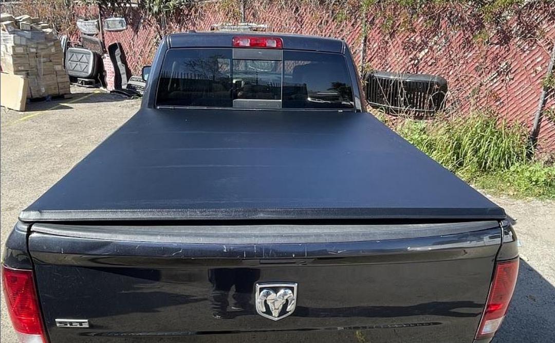 02-18 dodge ram 6.4ft Standard Bed Tri-Fold soft