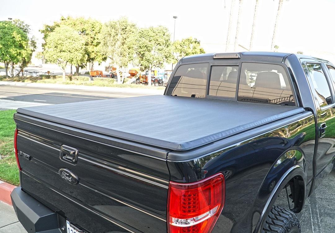 04-20 Ford F-150 5.5ft bed size Soft Trisoft Cover