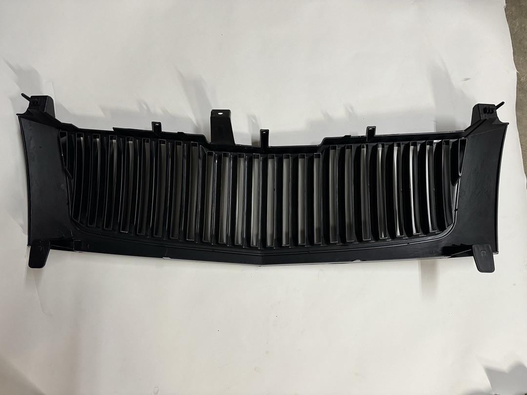 02-06 Cadilac Escalade Vertical Black