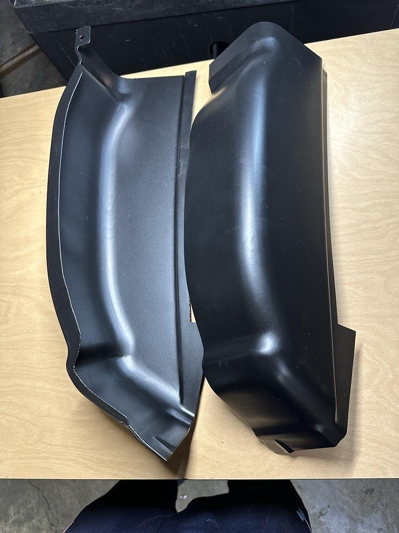 ZTL-Y-0116 01-07 Chevy silverado/GMC Sierra 1500/2500HD/3500HD Crew Cab Corners set left and right
