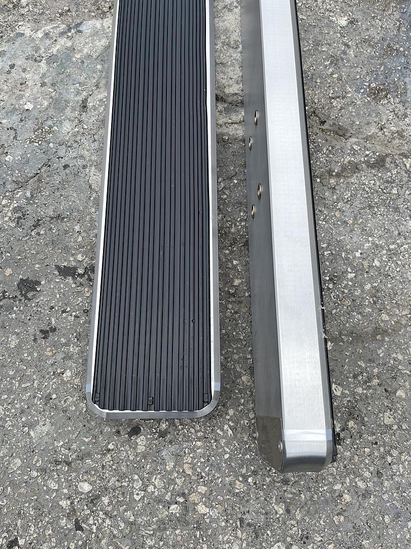 or IB-D6179A 09-18 Dodge Ram 1500 quad cab 6 inch IBoards