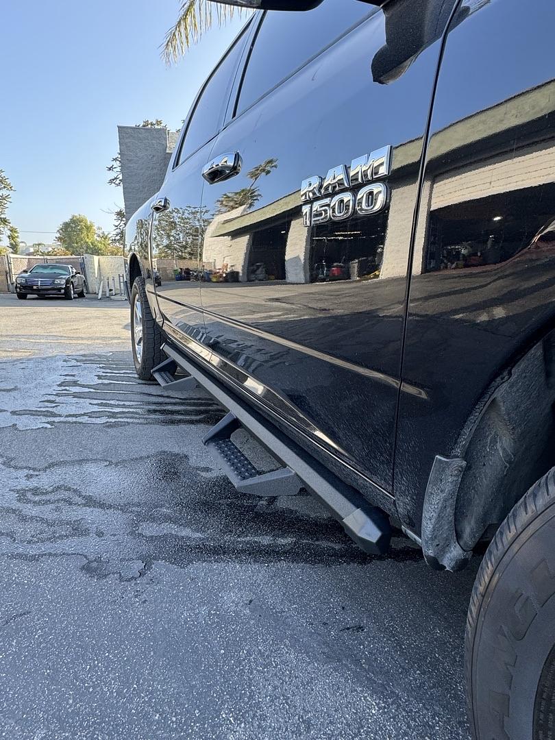 09-18 Dodge Ram crew cab black off road powder coat running boards estribos