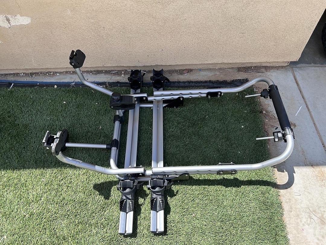 Rear Trunk Mount 2-Bike/Bicycle Rack Carrier, Powder Coated, Silver Universal