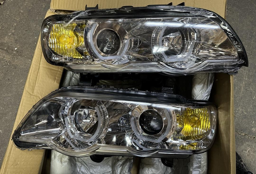 HL-3D-X500-CH Chrome Housing 3D LED U-Halo Projector Headlights Replacement Compatible with 00-03 X5