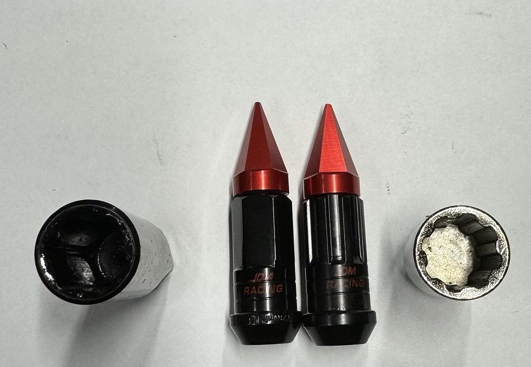 16Pcs M12 x 1.5 25mm OD/75mm Height Open End Style Wheel Lug Nuts + Lock Nut + Key + Extension Adapter, Red
