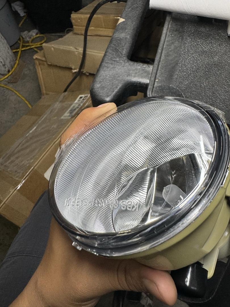OB FL-OEM-0083R Factory OE Style Fog Light Passenger Side [Compatible with 14-15 4Runner / 14-16 Corolla / 14-18 Highlander / 12-15 Prius / 12-14 Prius C / 16-18 Tacoma / 14-15 CT200h]