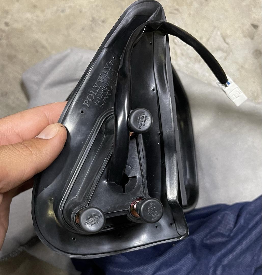 2003 to 2004 Toyota Tundra Right Side Mirror chrome cromados