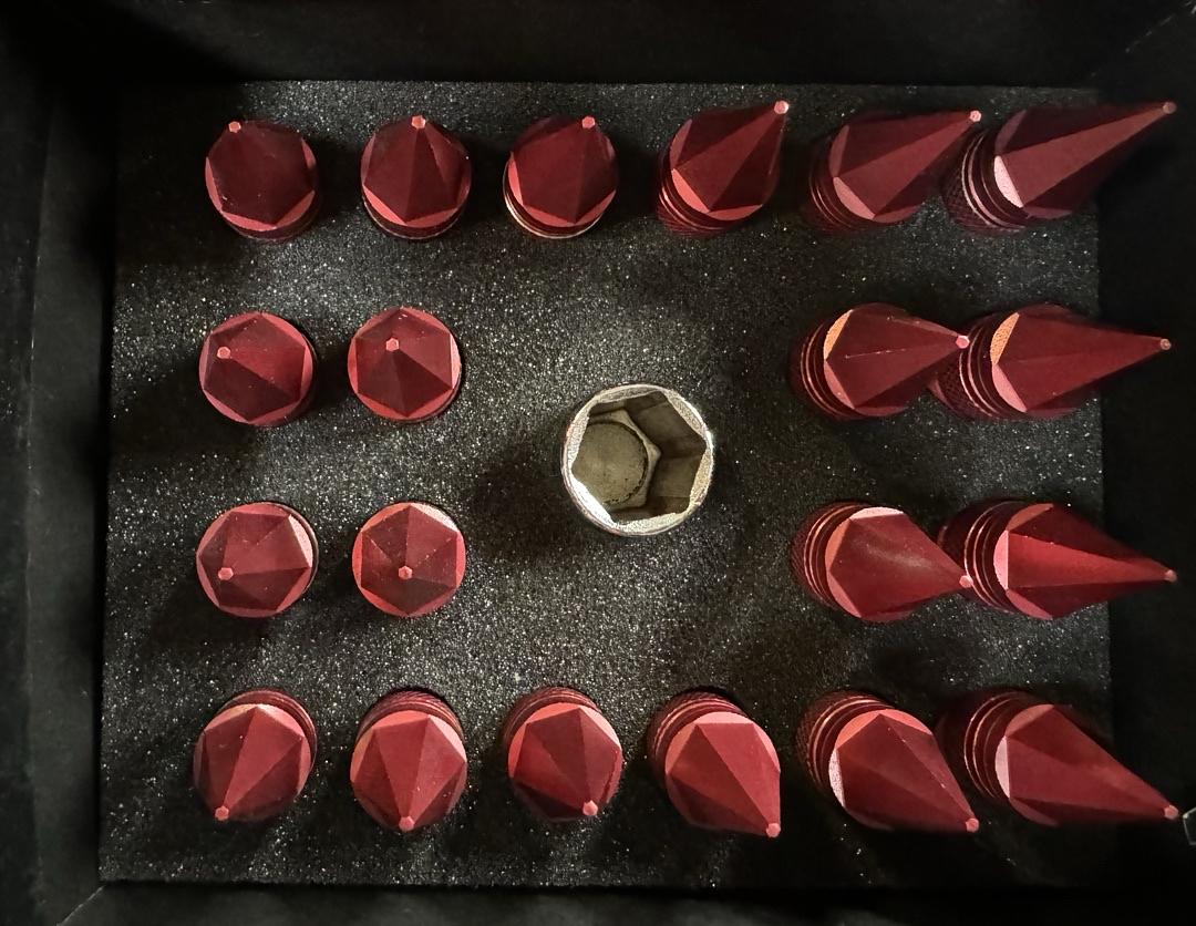 OB LN-T7-022-125-RD 20Pcs M12 x 1.25 7075-T6 Aluminum 80mm Spiked Cap Lug Nut w/Socket Adapter (Red)