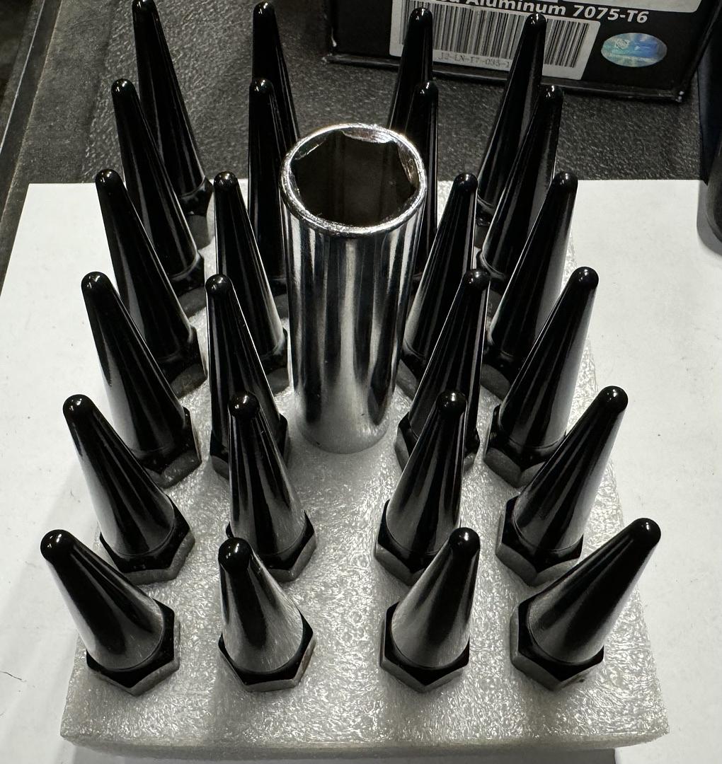 24Pcs M14 x 1.5 23mm OD/112mm Height Close End Lug Nuts + Adapter, Black