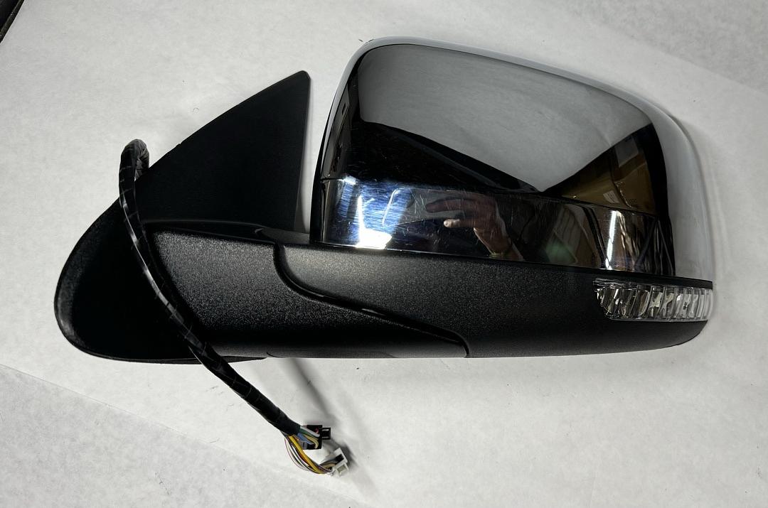 Jeep Grand Cherokee 2011-2021 Power Fold With Signal Light, Blind Spot Detection & Memory; Without Auto-Dimming Chrome