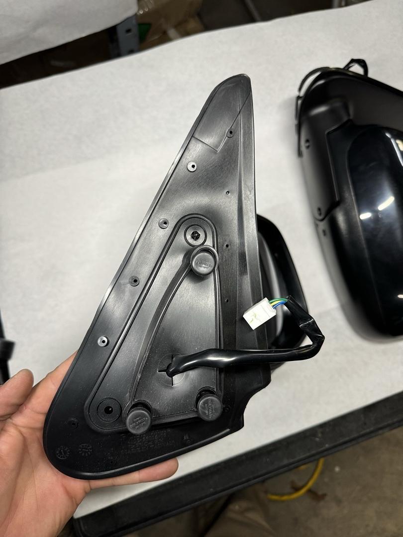 2005 to 2006 Toyota Tundra Pair Left and Right