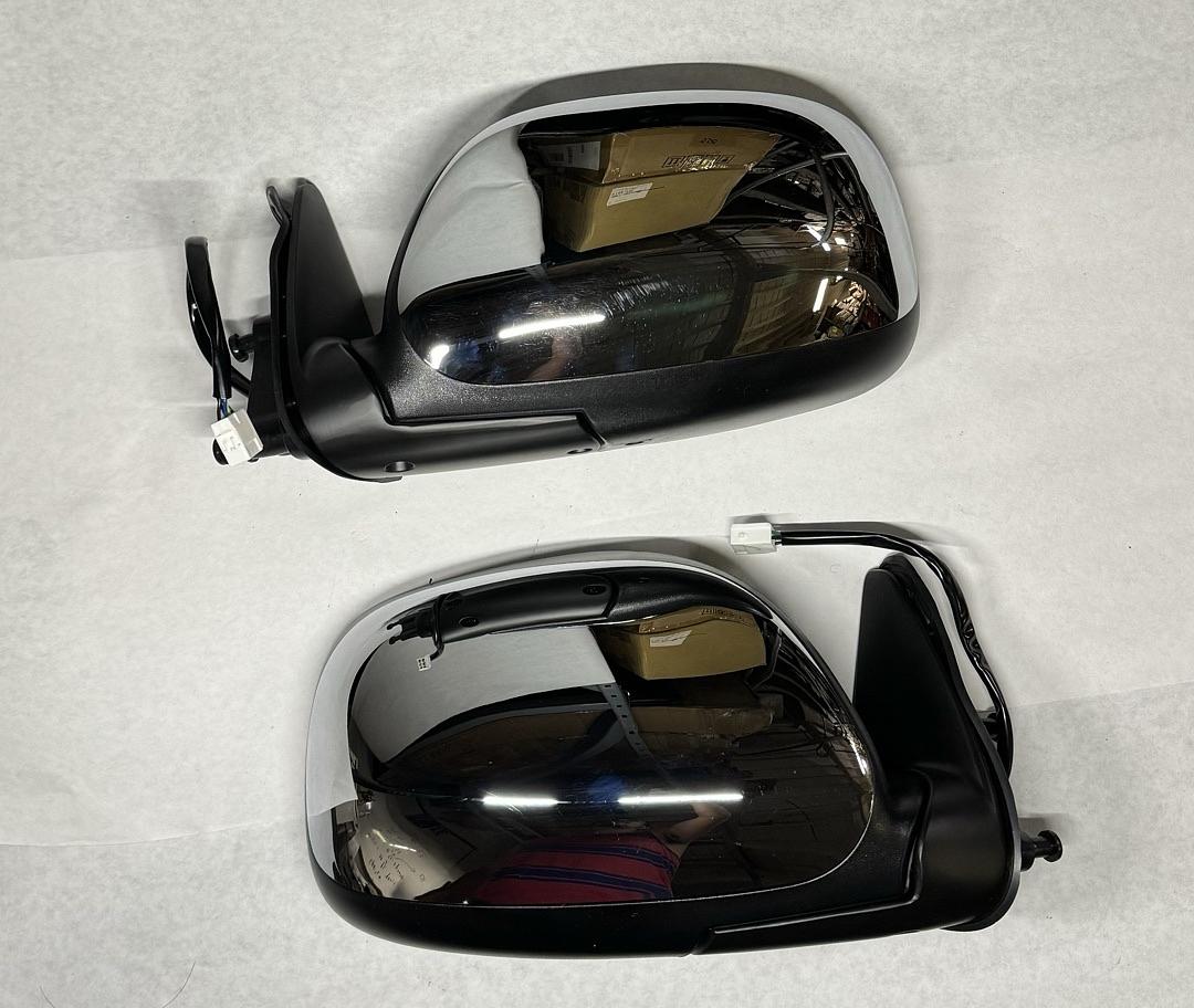 2003 and 2004 Toyota Tundra Mirror pair chrome